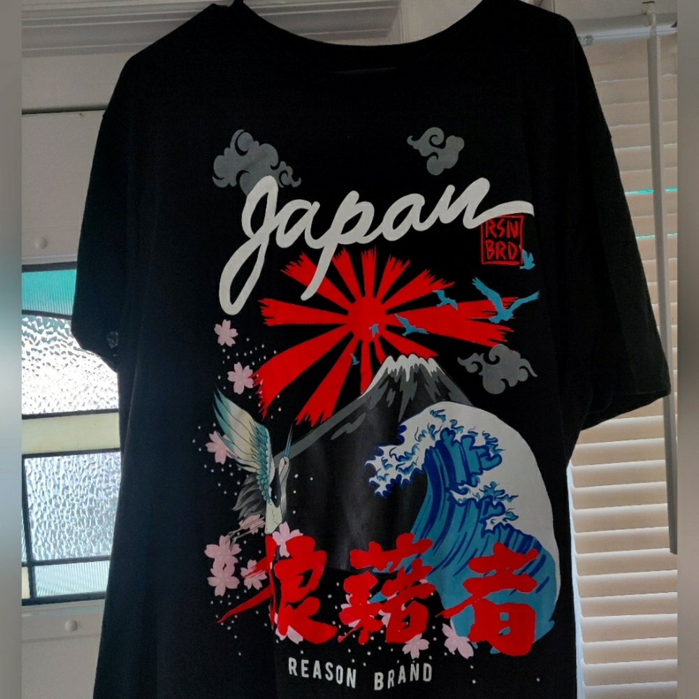 Fashion Nova Japan Graphic Shirt XXL